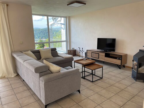 Großzügige Ferienwohnung mit Panorama-Blick