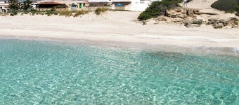 Villetta Faro Azzurro by BarbarHouse