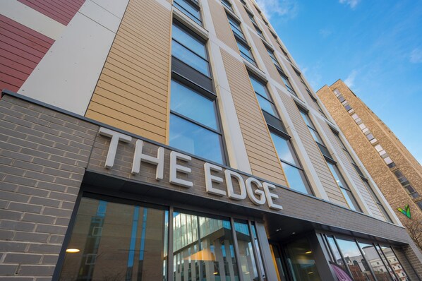 Room amenity - The Edge (Belfast)