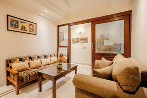 Comfort Double Room, Non Smoking | Living area | TV - Tree of Life bed and breakfast (New Delhi)