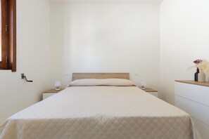 2 camere, ferro/asse da stiro