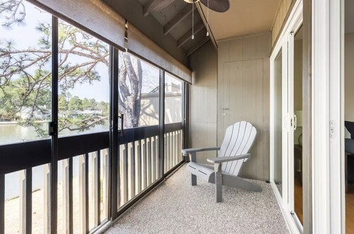 Pinehurst Lakefront w/Pool, Spa, Tennis, Golf, & Water Sports