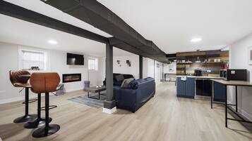 Smart TV, fireplace, offices