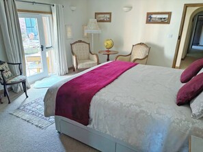 3 bedrooms, free WiFi, bed sheets