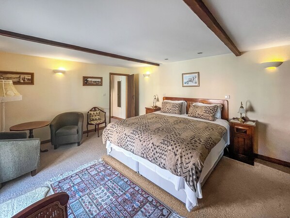 3 bedrooms, free WiFi, bed sheets