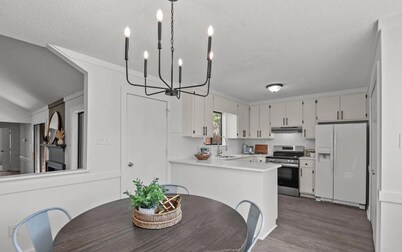 3-bedroom townhome in Rocky Mount with AC, WiFi