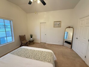 3 habitaciones, wifi gratis, ropa de cama y acceso para silla de ruedas 