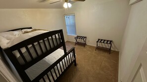 3 habitaciones, wifi gratis, ropa de cama y acceso para silla de ruedas 