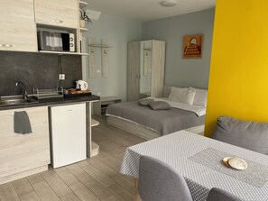 1 多间卧室、熨斗/熨衣板、WiFi、床单