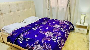 4 slaapkamers, een strijkplank/strijkijzer, wifi, beddengoed