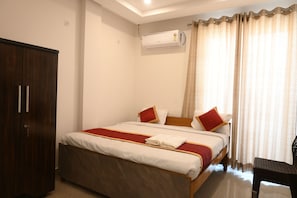 Cubrecamas, colchones con efecto memoria, cuna de viaje y wifi gratis