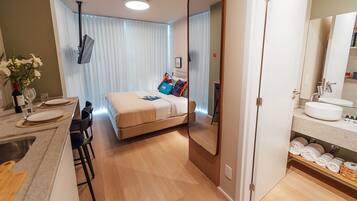 Studio | 1 bedroom, individually furnished, free WiFi, bed sheets