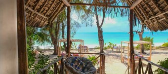 Sharazad Oasis Retreat - Deluxe beach suite