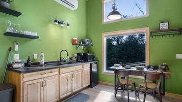 Fridge, microwave, coffee/tea maker, toaster