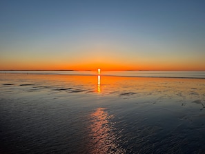 Espreguiçadeiras, toalhas de praia