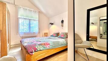 3 Schlafzimmer, Schreibtisch, Internetzugang, Bettwäsche