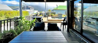 La Vie la Bien-Être, 12 Pers Villa - Pool & View