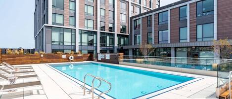 Luxury Apartment, 1 Queen Bed with Sofa bed, Non Smoking, Air conditioning | Front of property