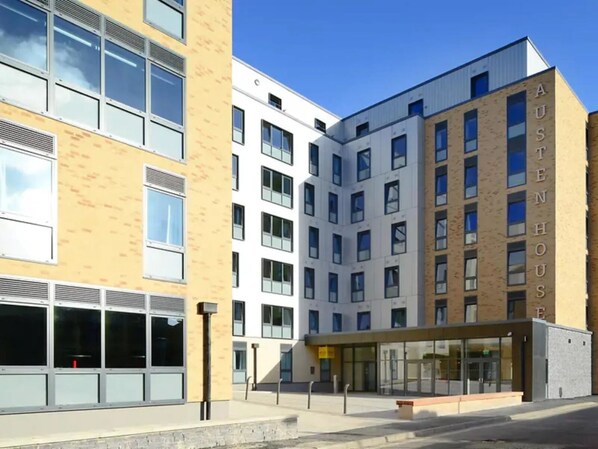 Front of property - Student Only Austen House (Southampton)