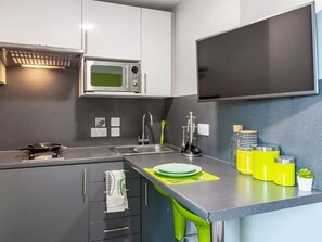 Studio, Non Smoking | Private kitchen - Student Only Austen House (Southampton)