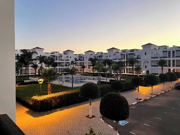 Exterior - Appart Familial seulement : balcons avec vue (Saidia)