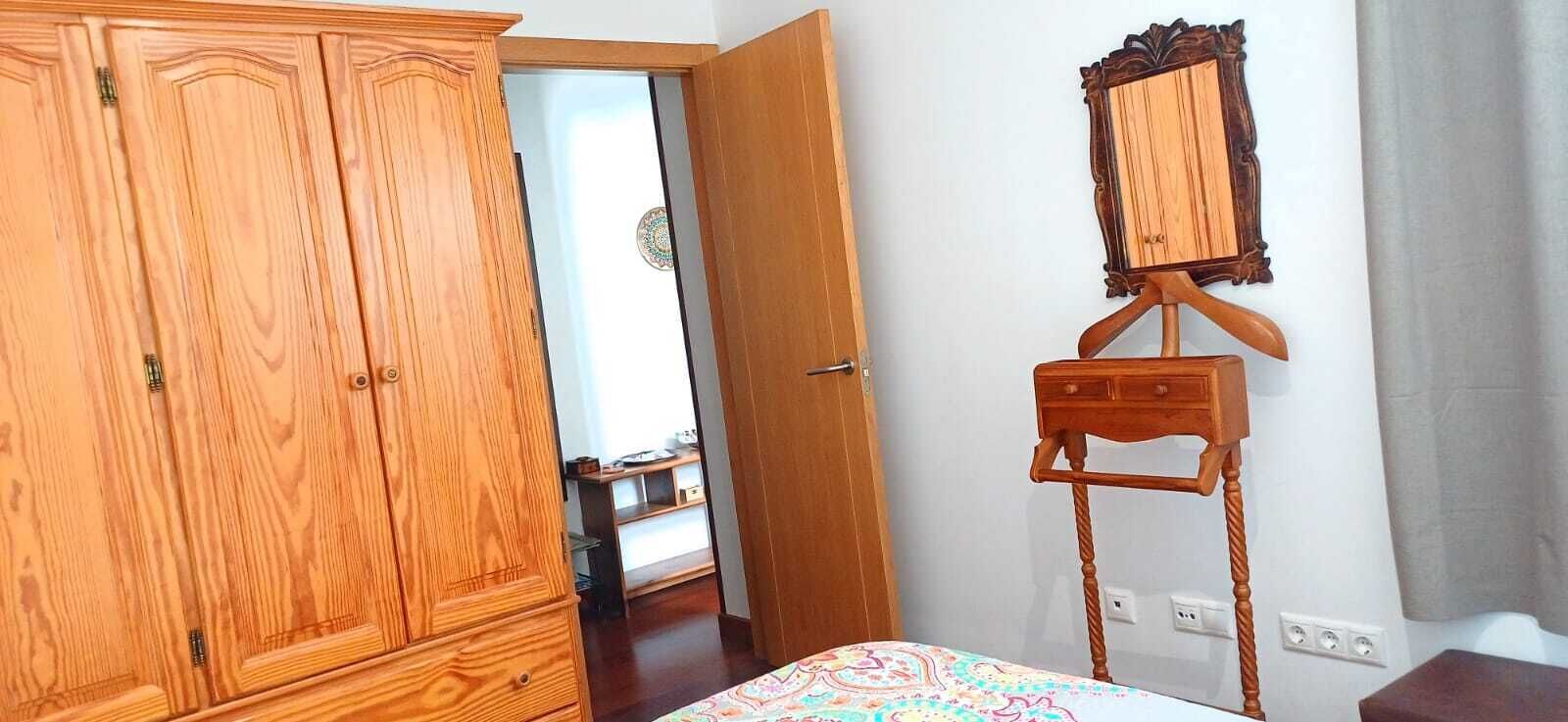 2 chambres, fer et planche à repasser, lit parapluie, Wi-Fi gratuit