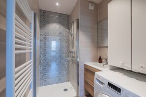 Hair dryer, towels