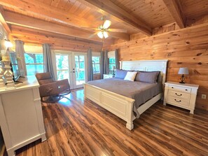 5 bedrooms, free WiFi, bed sheets