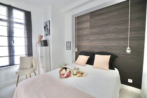 1 soverom, strykejern/-brett, wi-fi (inkludert) og sengetøy