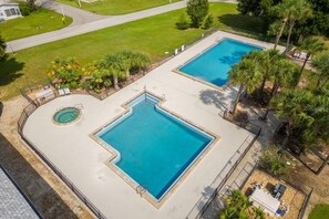 Udendørs pool, opvarmet pool