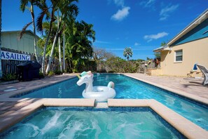 Pool - Secluded 3BR Oasis w/Pool on the River w/Kayaks (Jupiter)