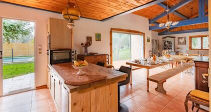 Le Coteau Ensoleillé - Climatisée avec piscine