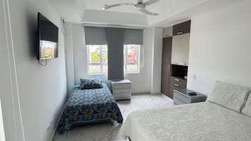 4 bedrooms, WiFi