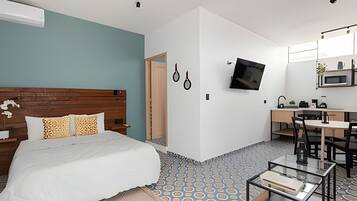 1 bedroom, iron/ironing board, bed sheets