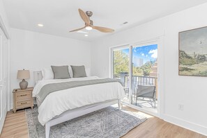 4 bedrooms, desk, iron/ironing board, travel crib