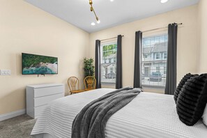 4 chambres, fer et planche à repasser, Wi-Fi, draps fournis