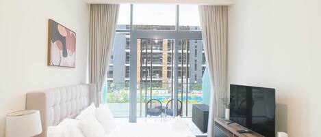 Silitysrauta/-lauta, internet, vuodevaatteet