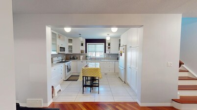 Cozy&comfy family size house. Beautiful location, near COP. Pet friendly &Clean.