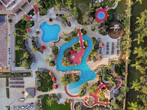 Rendezvous at Regal Palms - Nearby Theme Parks!