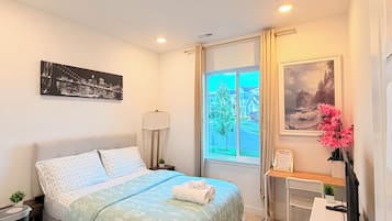 1 chambre, bureau, fer et planche à repasser, Wi-Fi gratuit