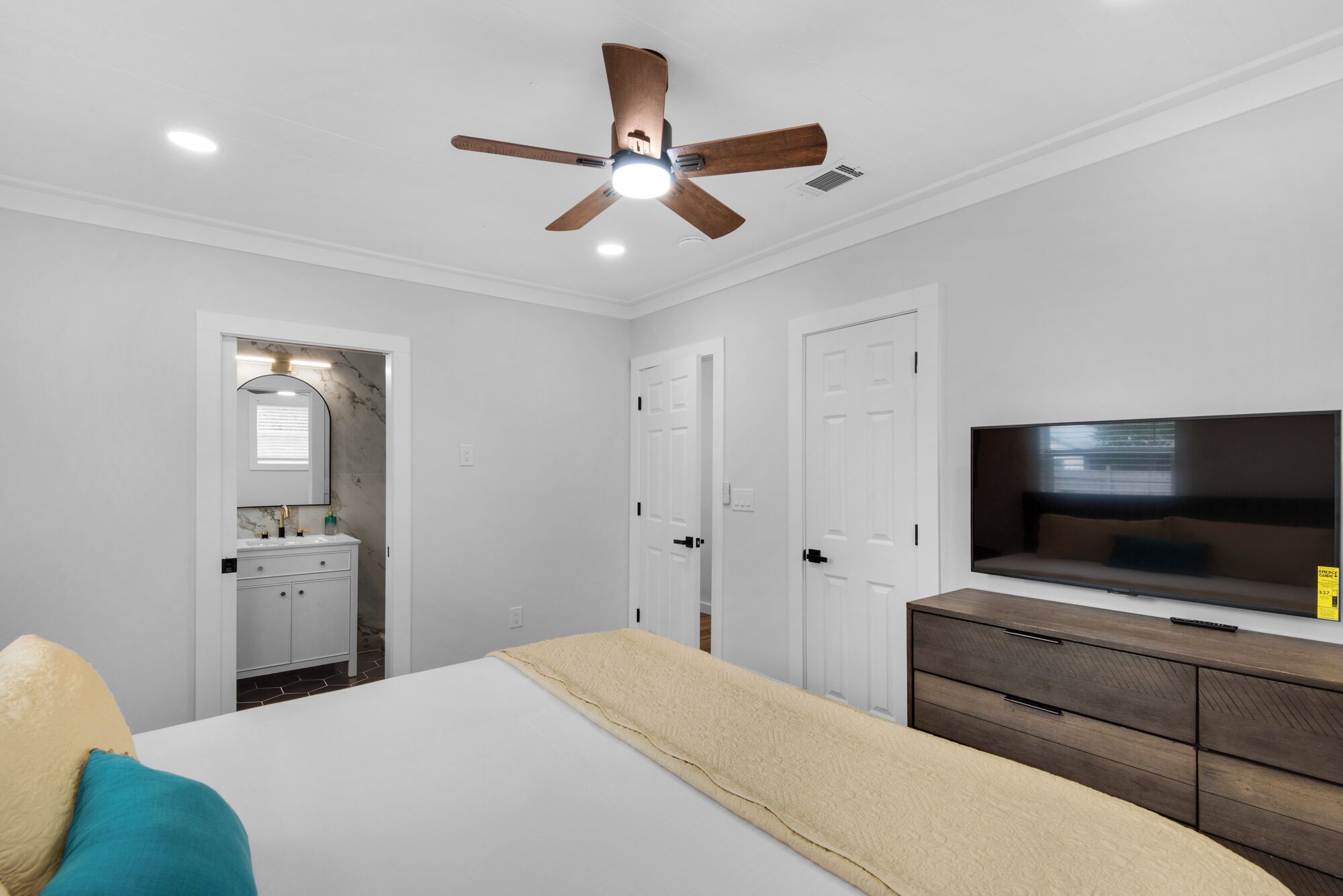 3 soverom, wi-fi (inkludert), sengetøy og rullestolvennlig