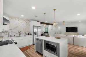 Microwave, oven, stovetop, dishwasher