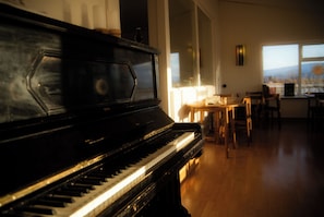 تناول الطعام