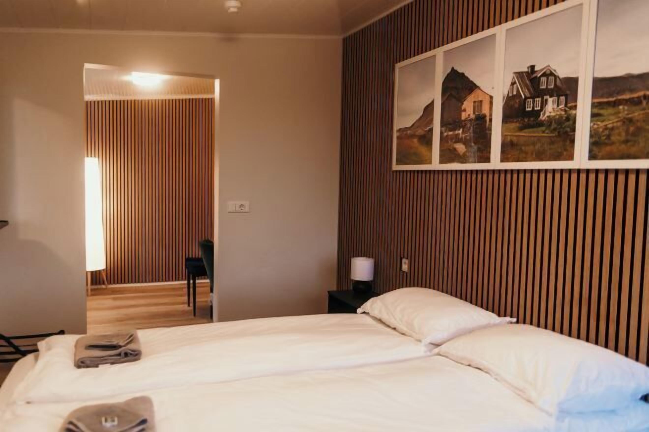 Premium bedding, down comforters, Select Comfort beds