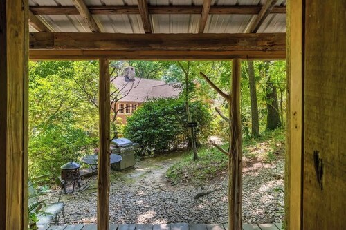 Twinkly Secluded Cabin 1BR + Loft + Trails +Grotto