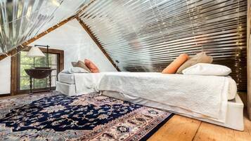 2 多间卧室、熨斗/熨衣板、WiFi、床单