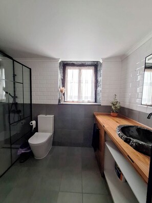 Cottage, Ocean View | Bathroom