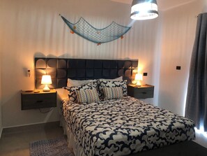 2 chambres, fer et planche à repasser, Wi-Fi gratuit, draps fournis