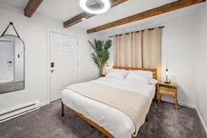 3 bedrooms, iron/ironing board, travel cot, WiFi
