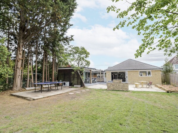 Cottage | Outdoor dining